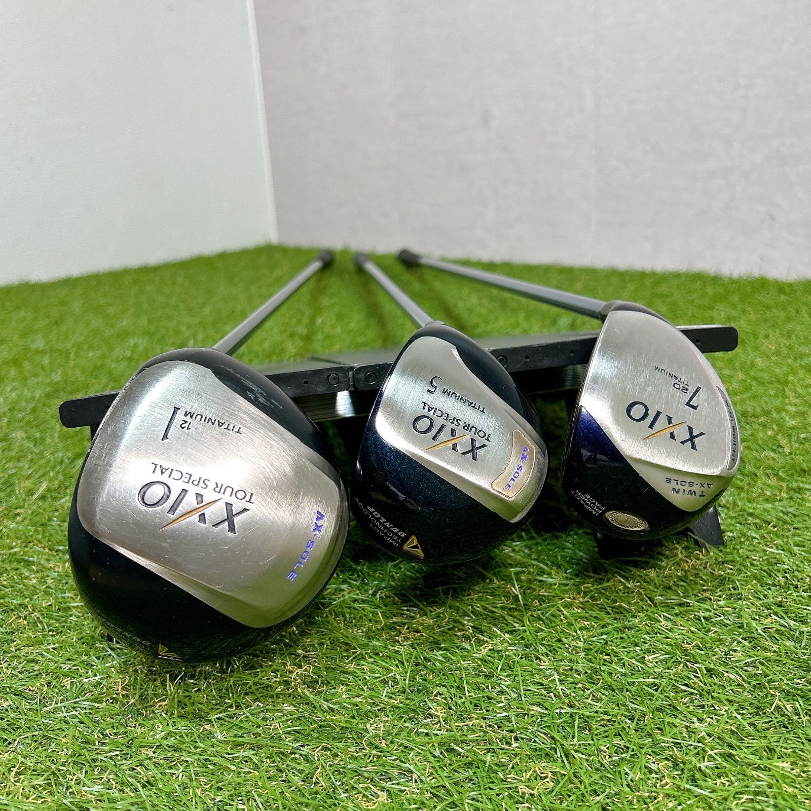 ゼクシオ10 レディースゴルフクラブ　５本 大きく飛ばしたい全ての女性ゴルファーに～「ゼクシオ テン レディス