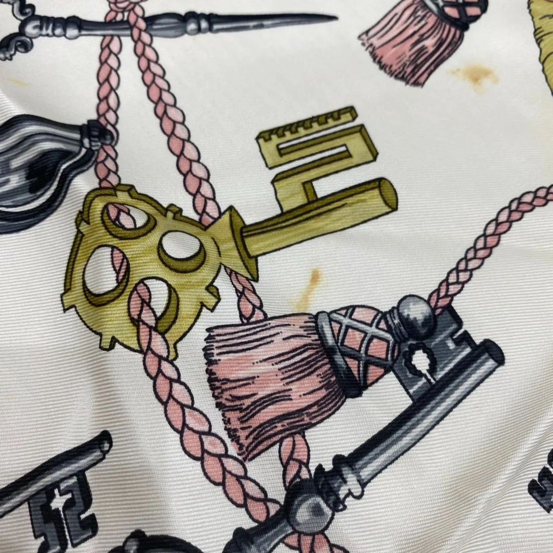 HERMES エルメス カレ90 LES CLES スカーフ - メルカリ