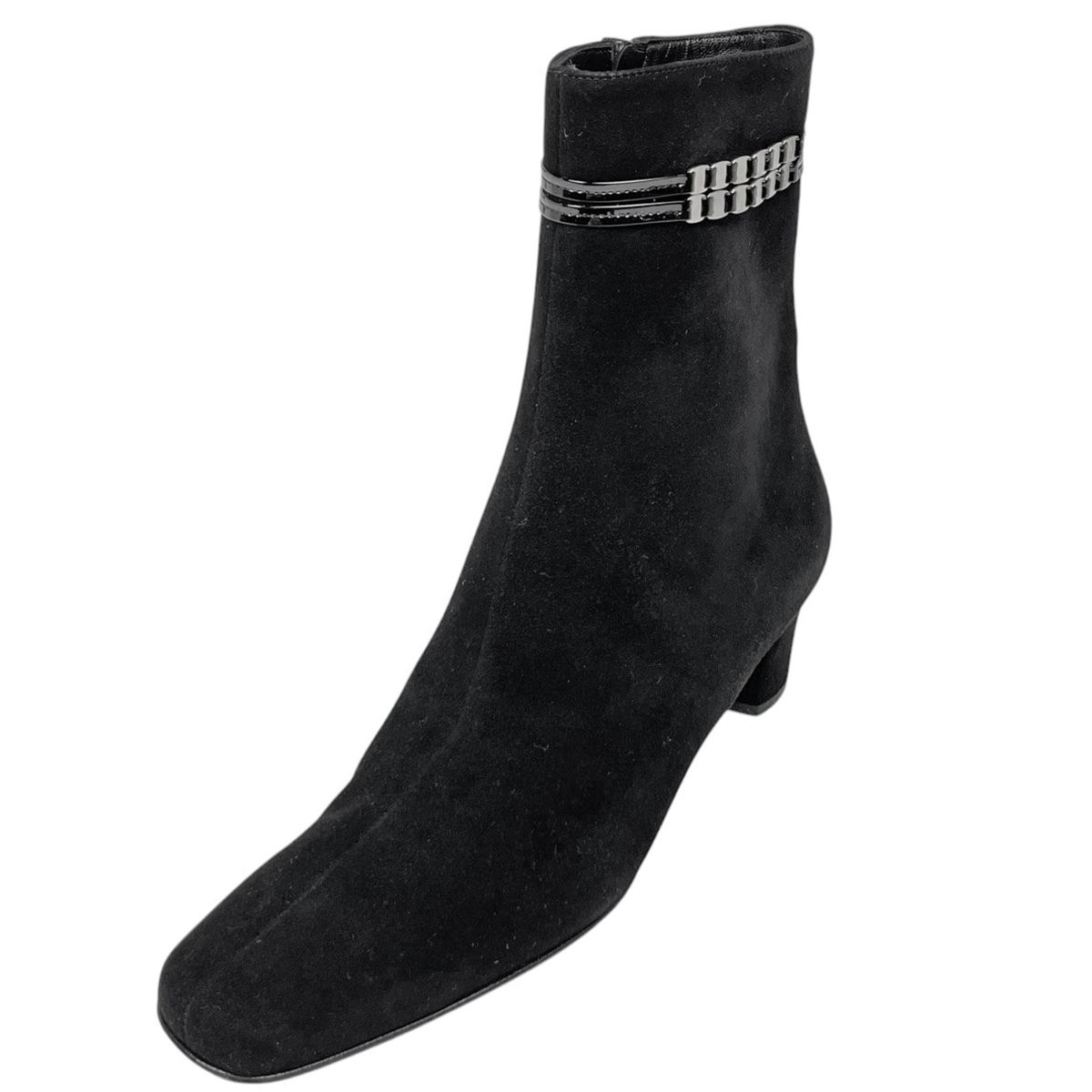 FERRAGAMO ブラック スエード ショートブーツ｜サルヴァトーレ