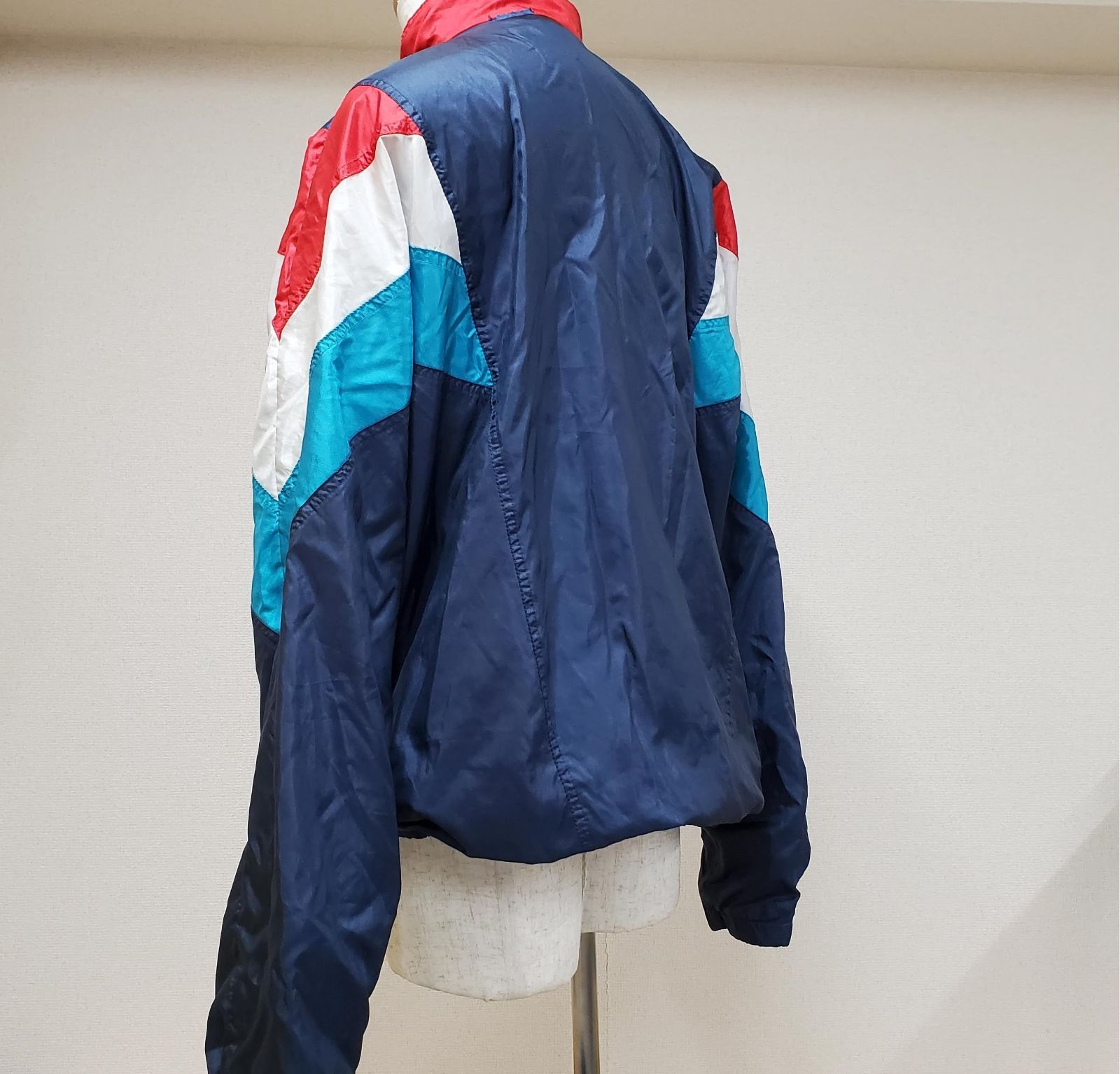 80s adidas アディダス ヴィンテージ ナイロンジャケット 万国旗タグ 