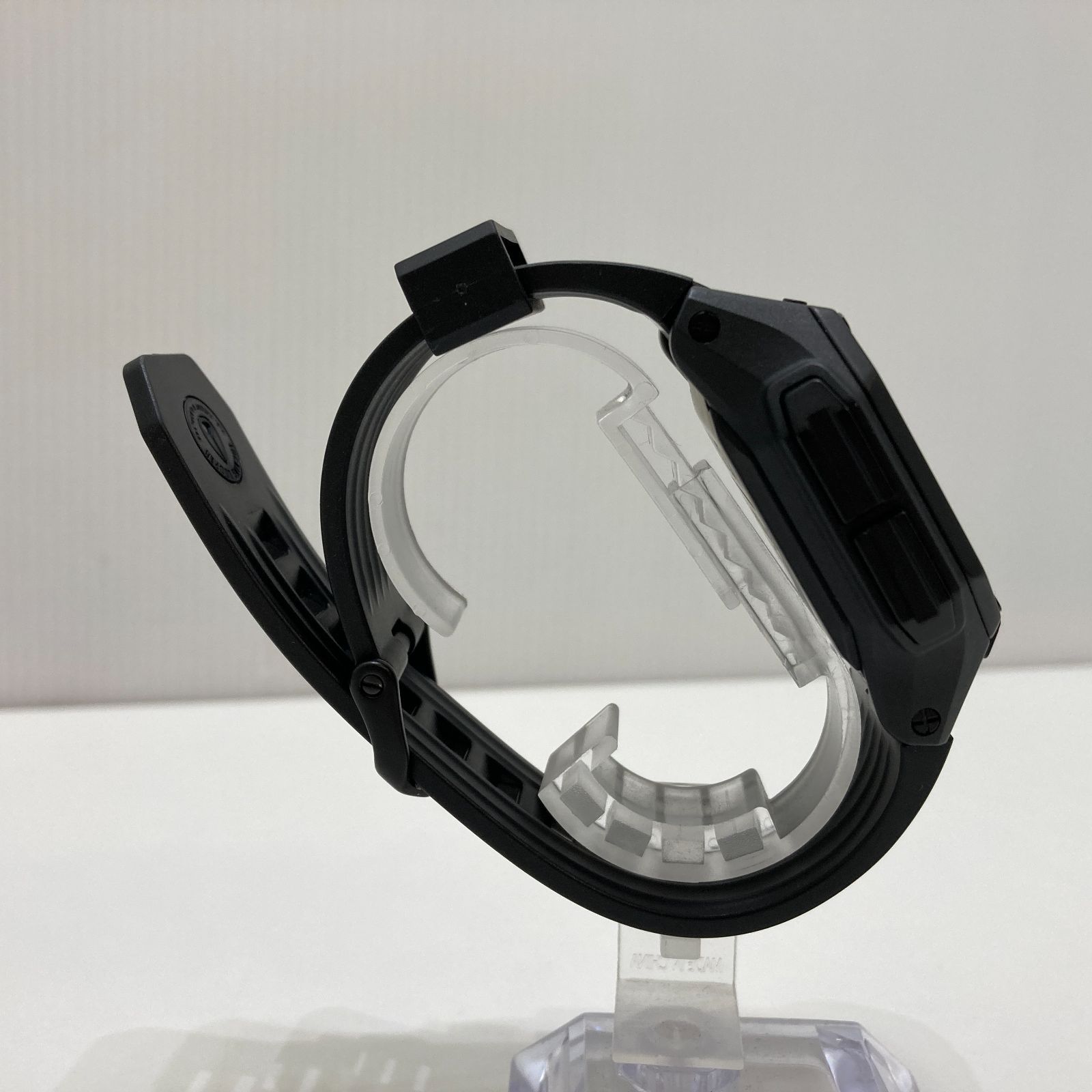 【美品】NIXON ニクソン THE REGULUS レグルスブラック 腕時計 ニクソン史上最もタフな腕時計「レグルス」日本限定の新色ダーク