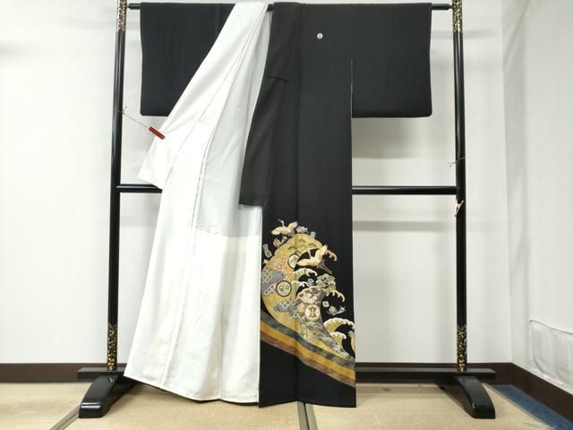 平和屋着物●豪華黒留袖 駒刺繍 飛鶴立波宝尽くし松竹梅花文 金彩 正絹 CAAW7765yc