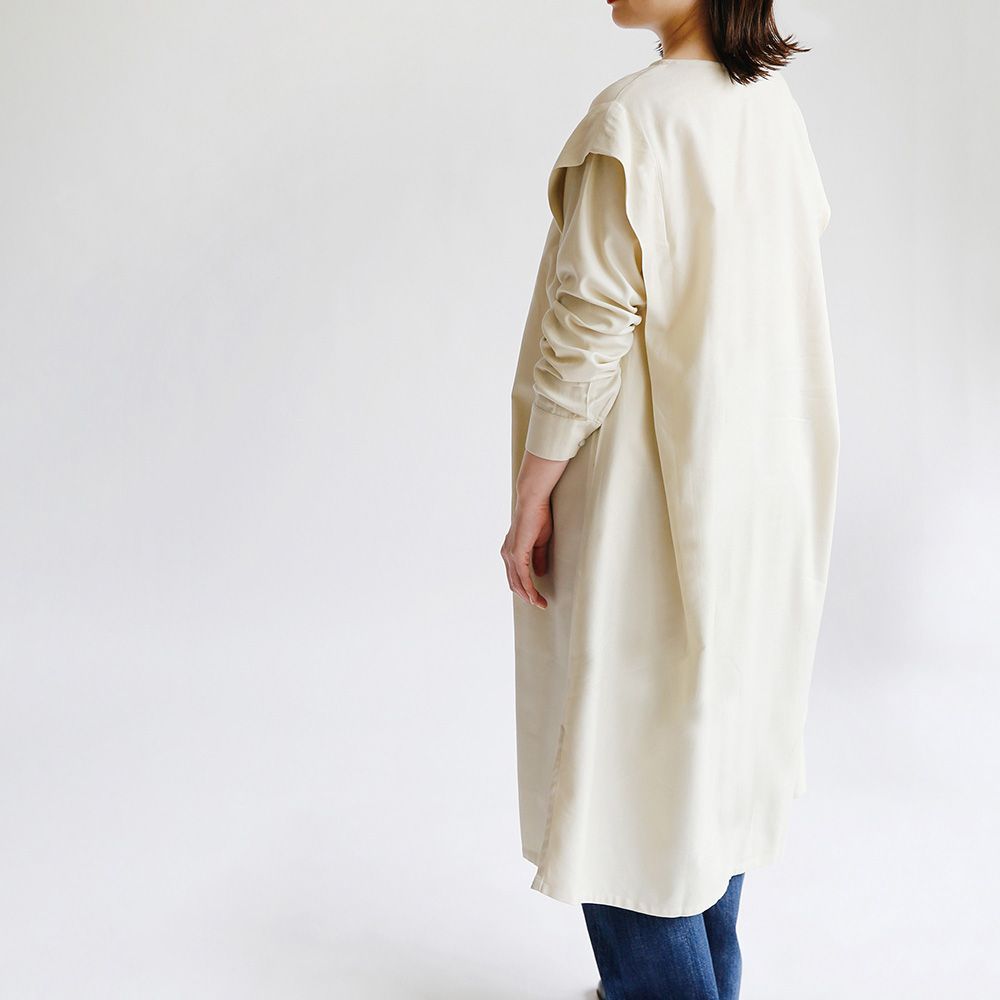 タックショルダー