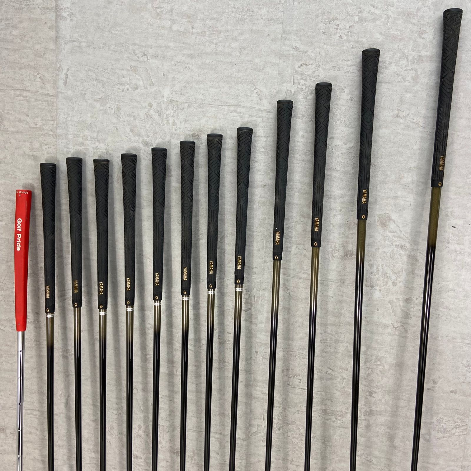 ヤマハ - ヤマハ　テーラーメイド　メンズゴルフ13本セット　カーボン　R2　右利き用　キャディバッグ　ヘッドカバー　YAMAHA　TaylorMade ヤマハ テーラーメイド メンズゴルフ13本セット カーボン R2 右