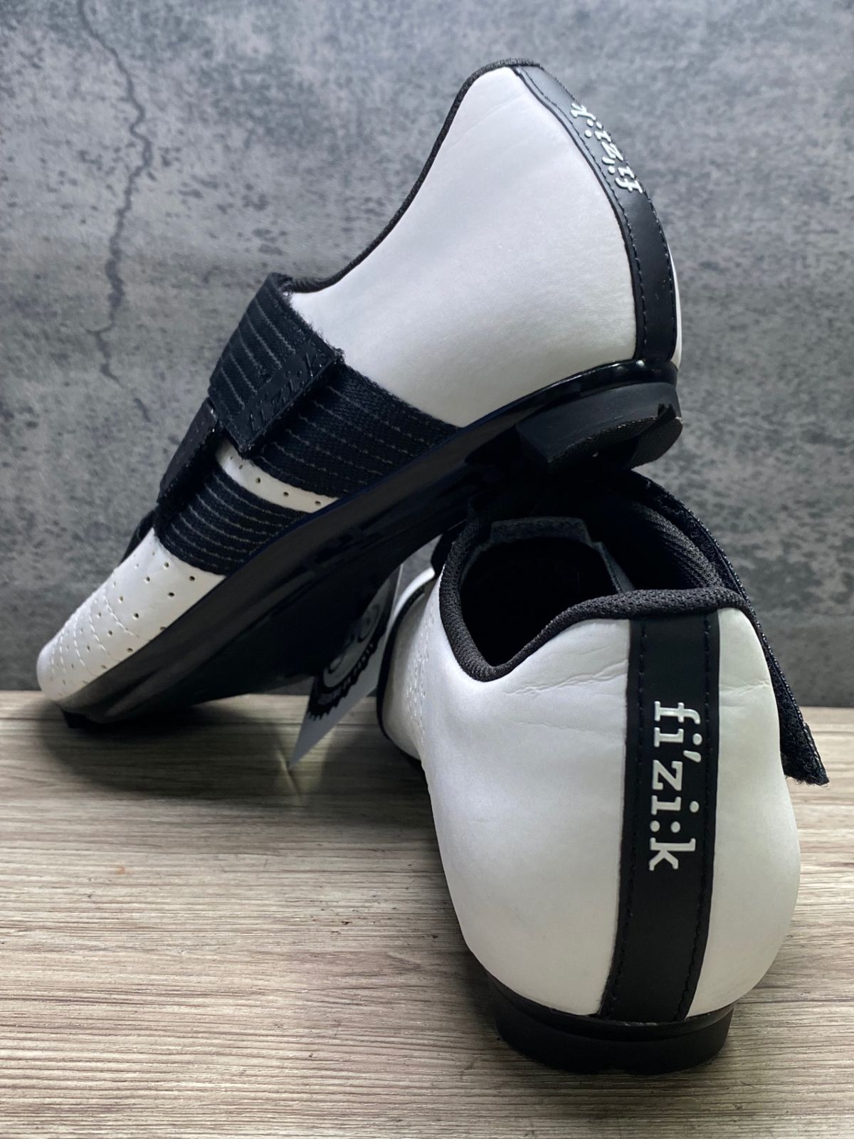 JD173 フィジーク fizik TEMPO R5 POWERSTRAP SHOES ビンディング 