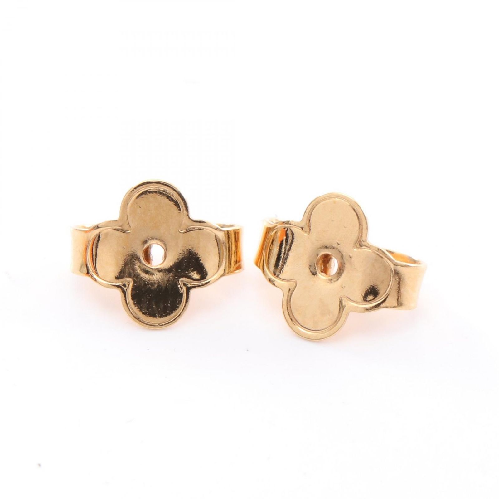 ピアス