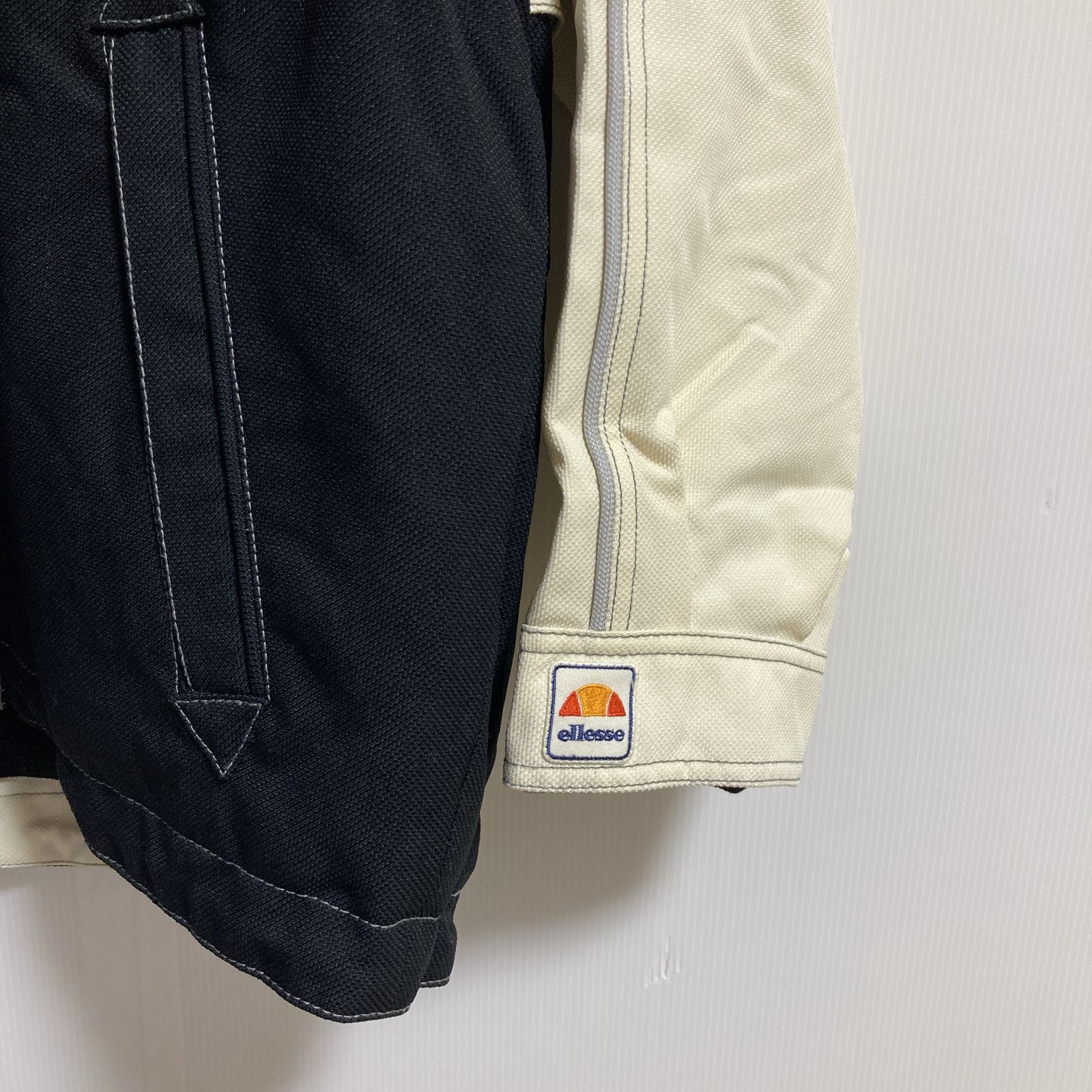 ellesse エレッセ L ブラック×ホワイト 中わた入り 裏ボア フード付き