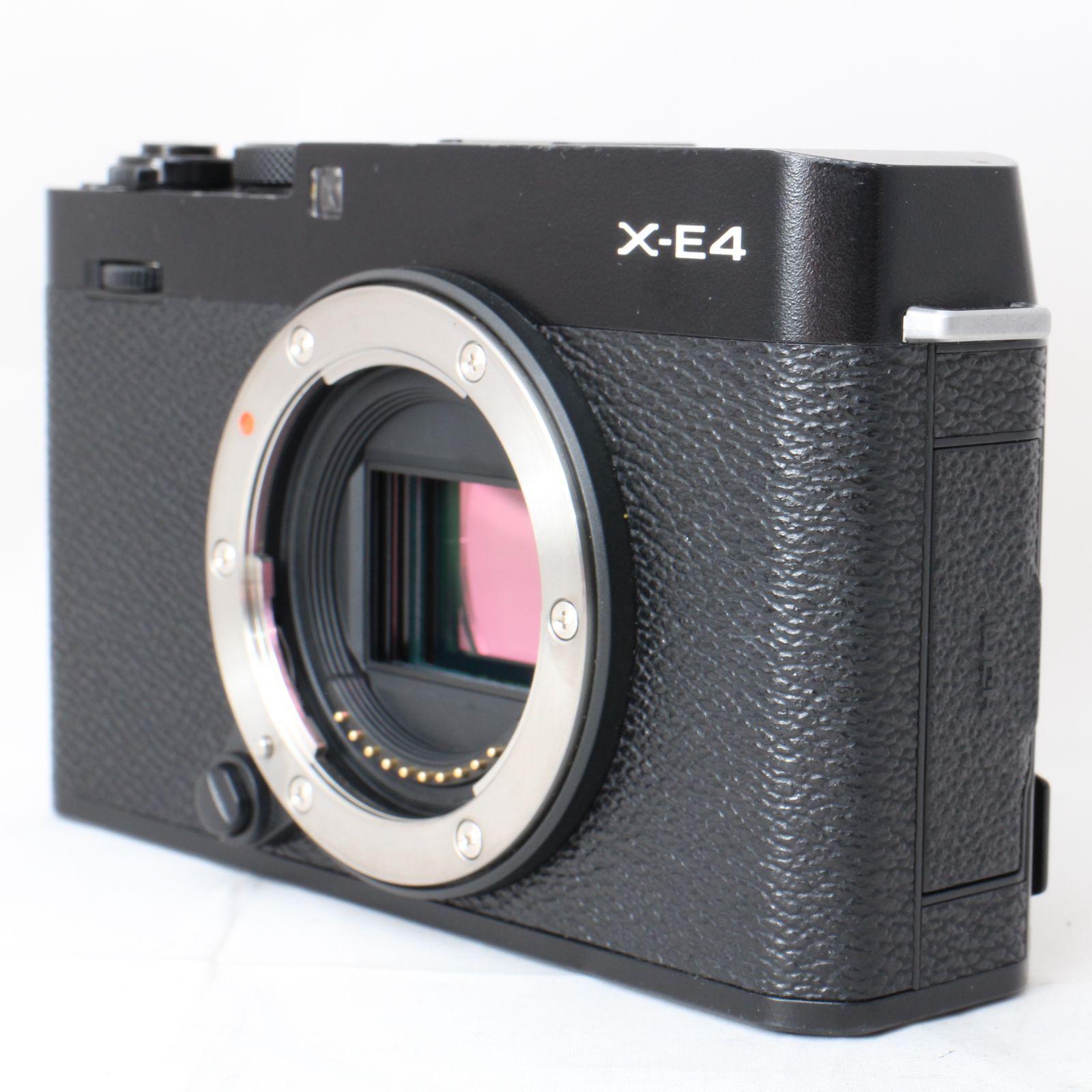 F X-E4-B