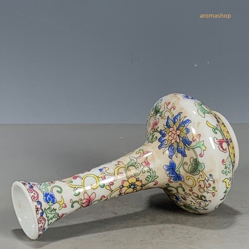 官窯焼き 粉彩描金 磁器 花瓶 景徳鎮 置物　中国陶磁 中国美術 官窯焼き 粉彩描金 磁器 花瓶 景徳鎮 置物 中国陶磁 中国美術