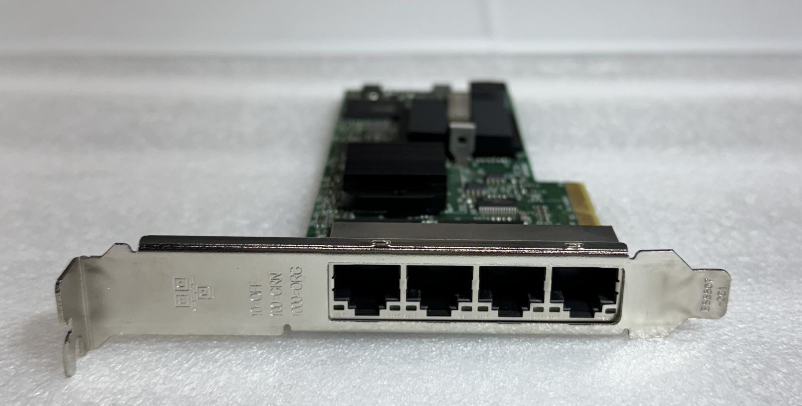 DELL DP/N 0HM9JY 1000BASE-T 4ポート ネットワークカード PCI Express x4 Intel PRO/1000 VT