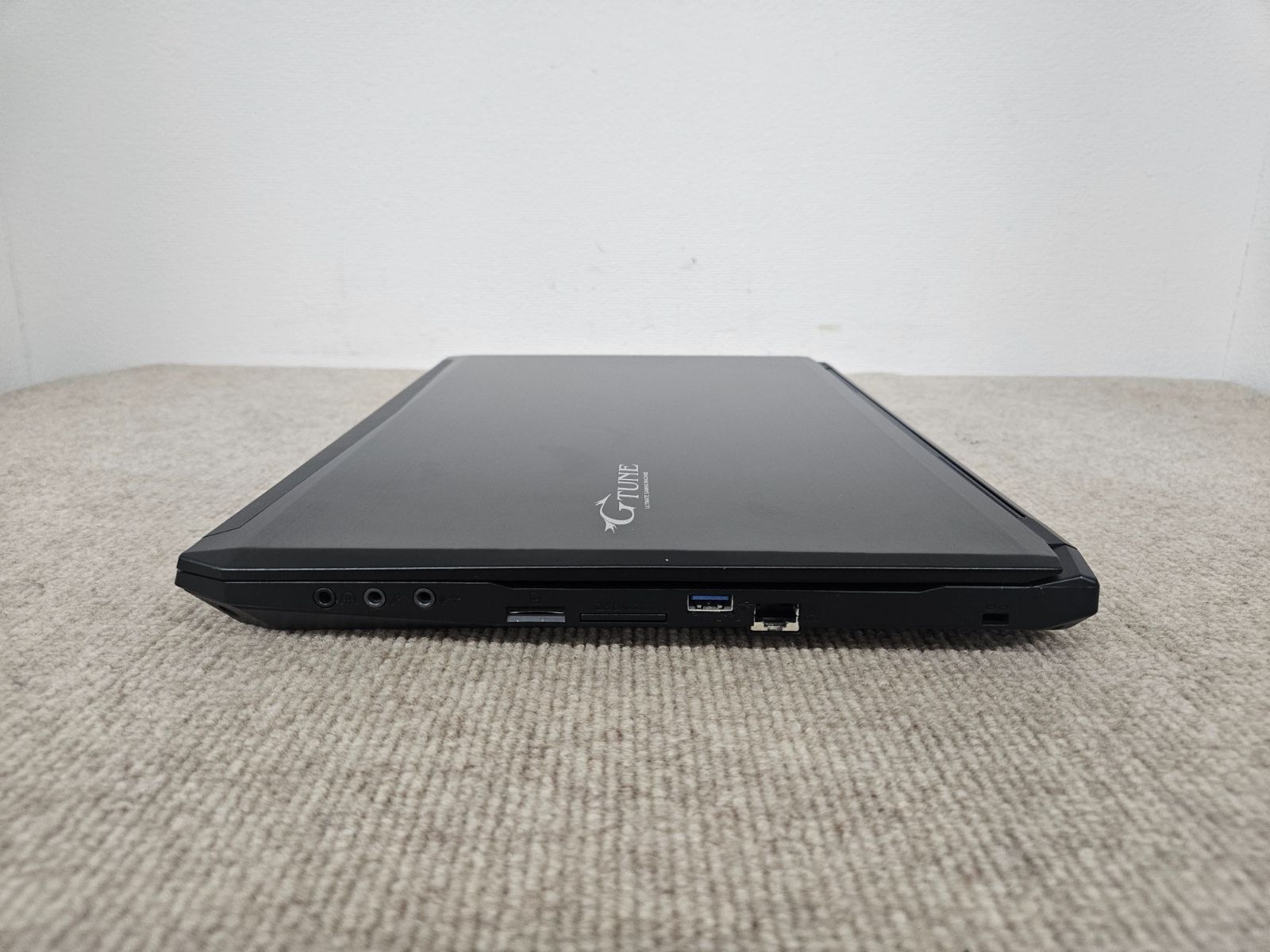 G-TUNE☆i7-7700HQ+GTX1070 Max-Q／メモリ32GB G-TUNE☆i7-7700HQ+