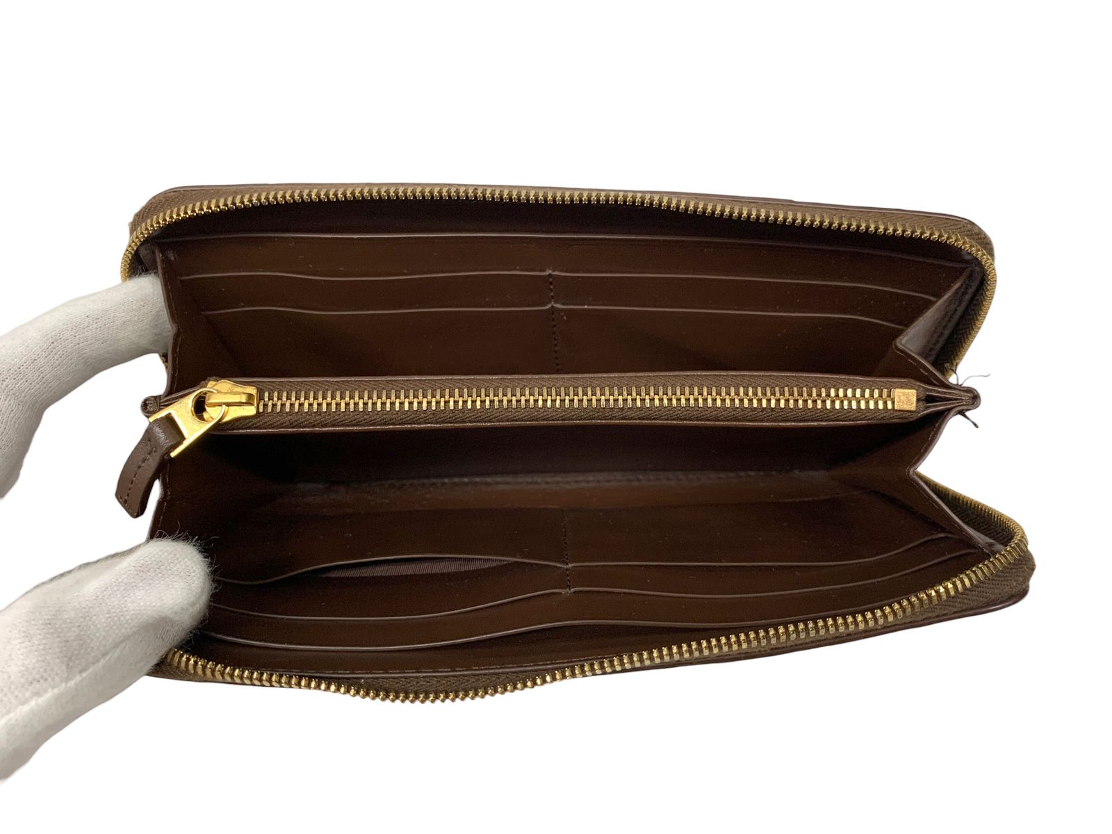 BOTTEGA VENETA (ボッテガヴェネタ) イントレチャート ジップ