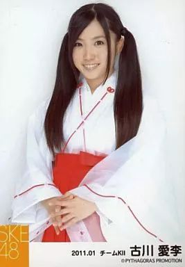 中古】生写真(AKB48・SKE48) 古川愛李/上半身・両手腹・「2011.01