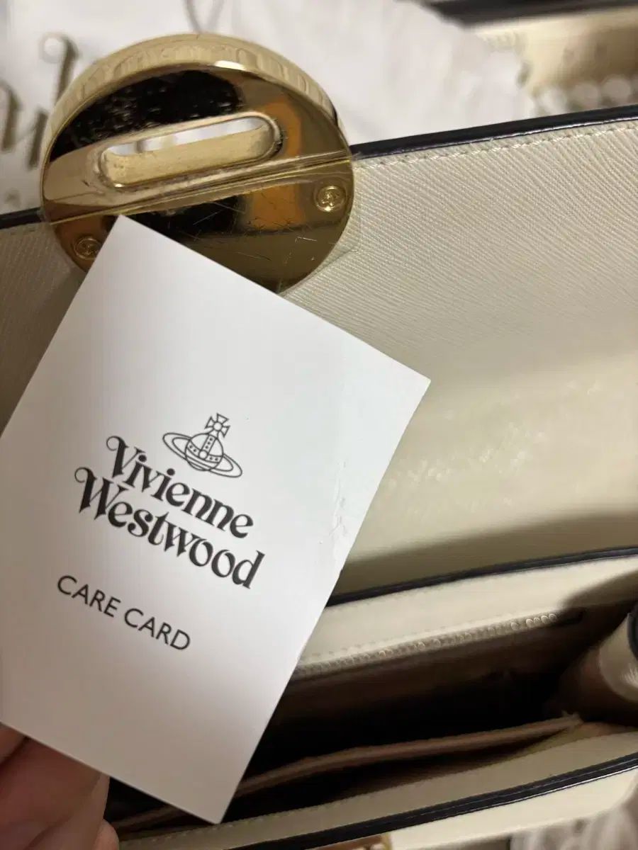 Westwood ヴィヴィアン