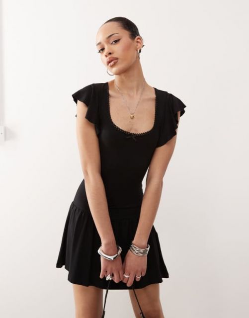 【送料無料】 モーテル レディース ワンピース トップス Motel Toinette drop waist mini dress in black Black