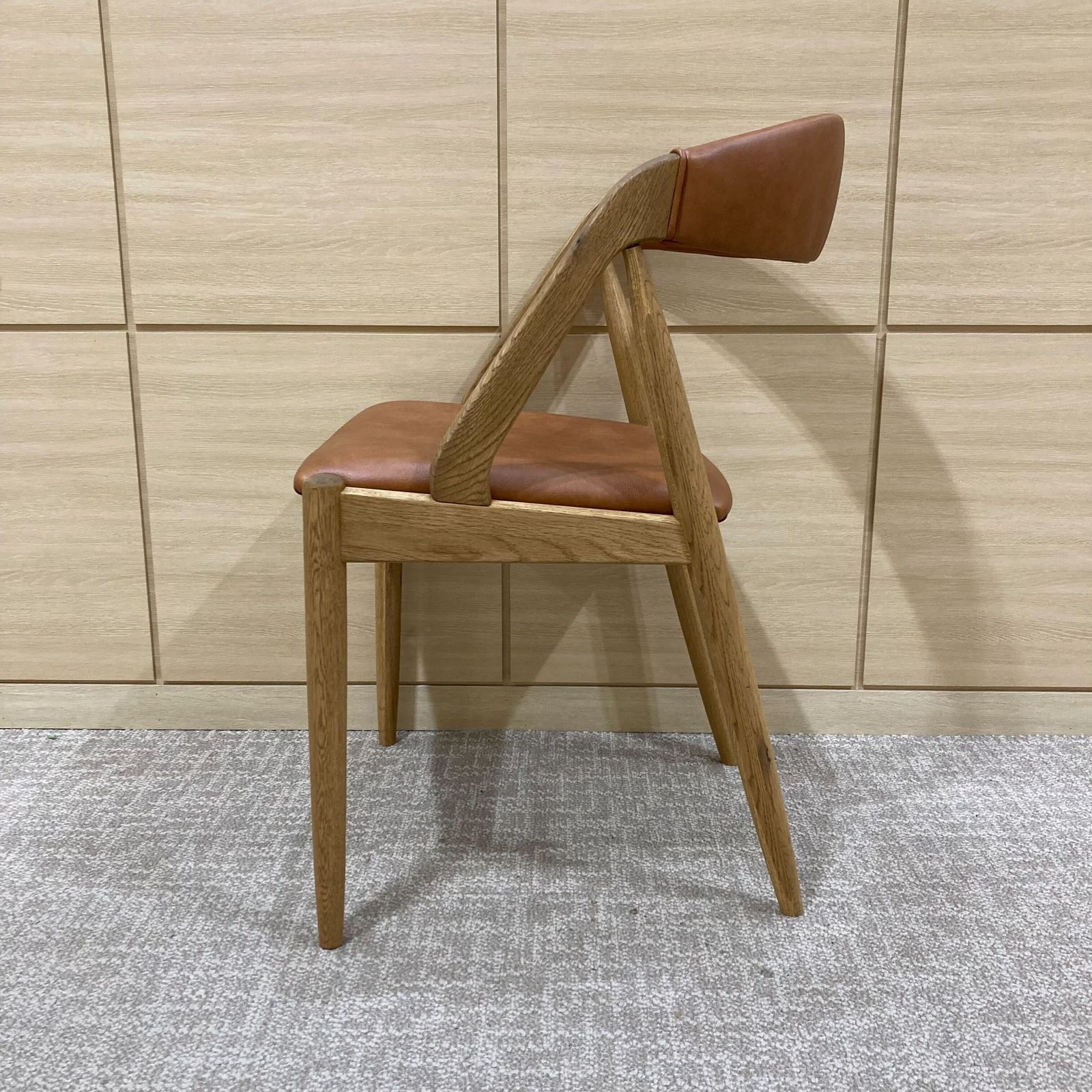 S HAKE ヘイク WF-1|PU-CAMEL | ミーティングチェア