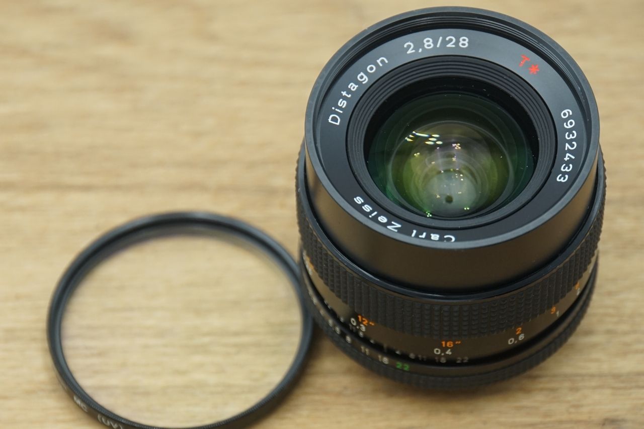 9526 美品 Carl Zeiss DISTAGON 28mm 2.8 9526 美品 Carl Zeiss DISTAGON 28mm 2.8 - メルカリ