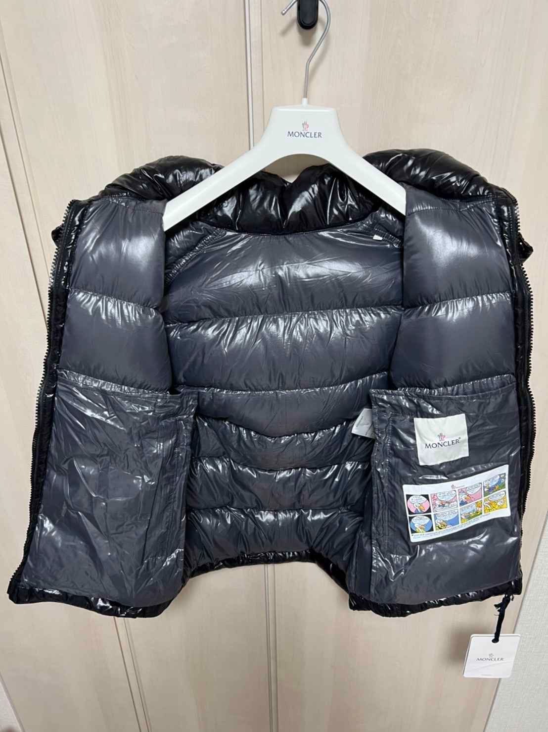 ☆新品未使用タグ付き☆本物保証！ MONCLER BORMES ダウンベスト ...