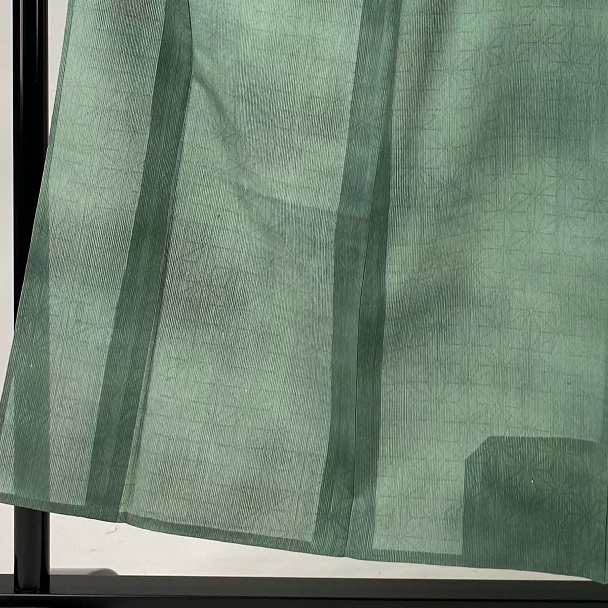 紬 身丈153cm 裄丈65.5cm M 薄物 夏紬 麻の葉 緑 正絹 秀品 【中古  