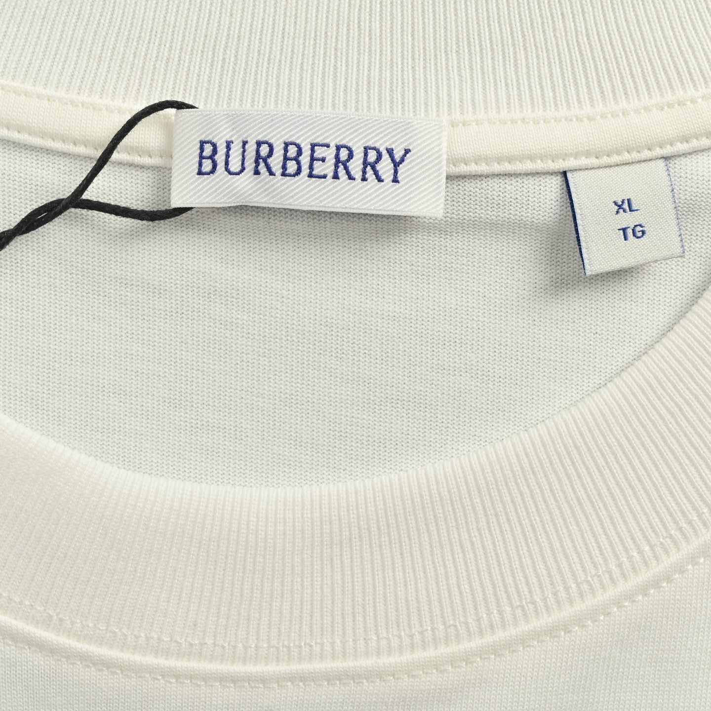 今日特価】Burberry 25ss 胸元パッチ刺繍 T シャツ - メルカリ