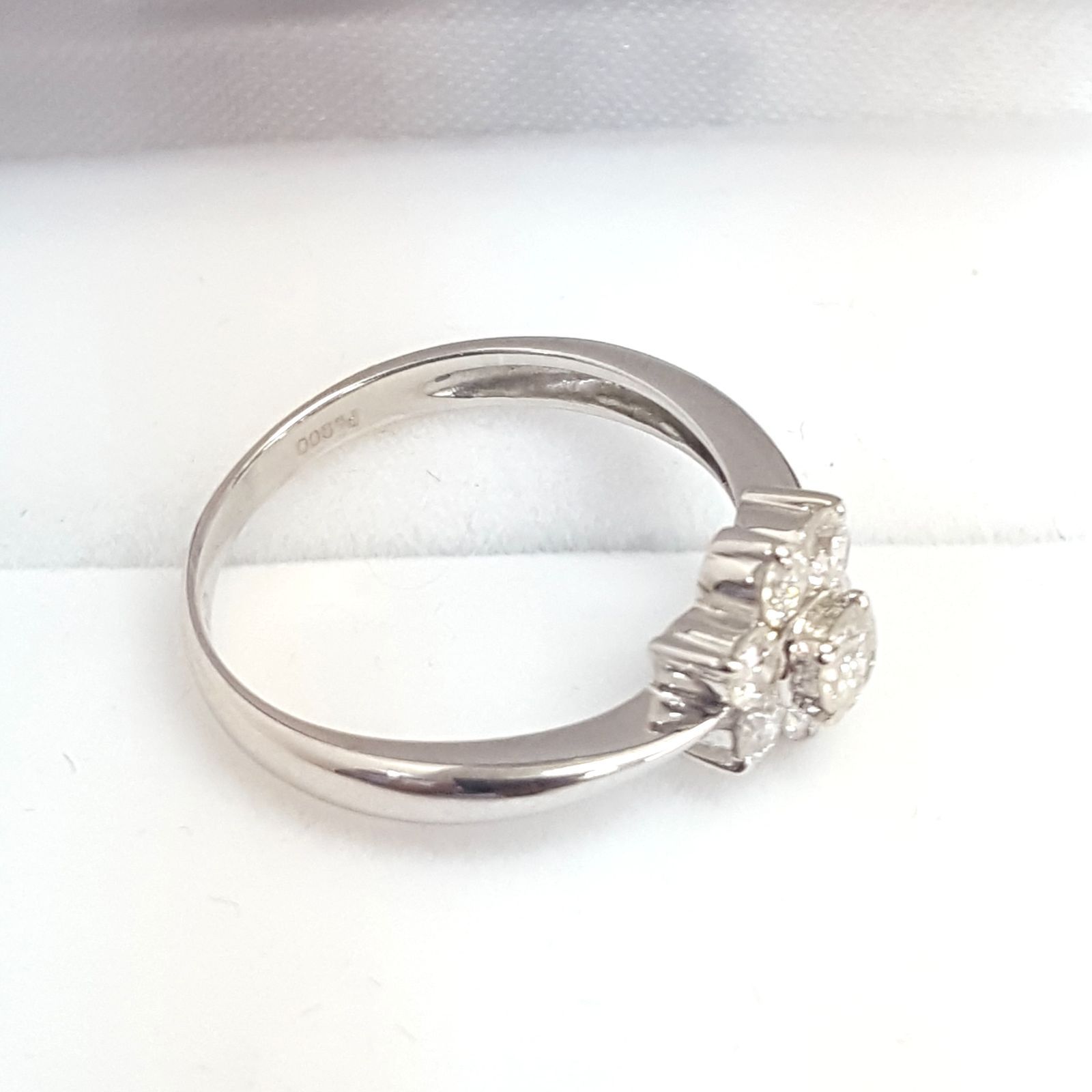 新品 ダイヤモンド 0.5ct プラチナ Pt900 花 フラワー 天然石 リング 