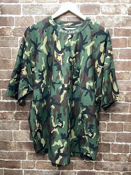 Palm Angels T-SHIRT CAMO LOGO OVER パームエンジェルス カモ ロゴ オーバー カットソー ビッグシルエット  オーバーサイズ 半袖 Tシャツ 迷彩 カモフラ PMAA002F17182024