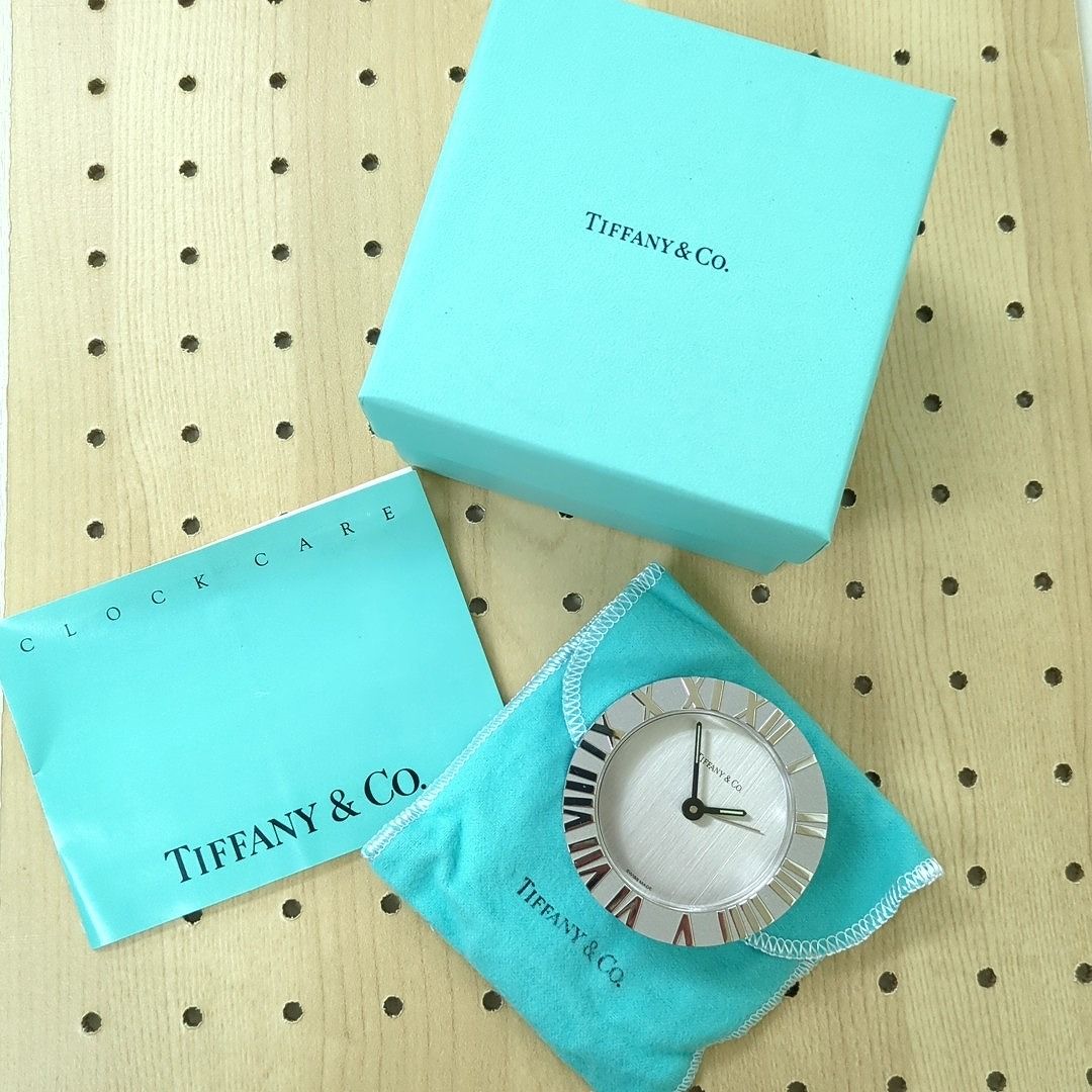 未使用 TIFFANY ティファニー アトラス置時計 シルバー色 TIFFANY ティファニー アトラス 置時計 シルバーカラー スイス製