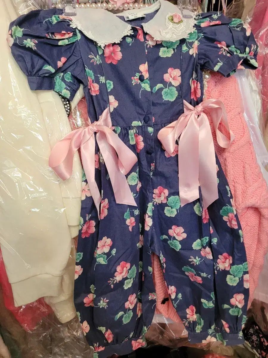 ローズ アメリカンヴィンテージ Tシャツ 4枚