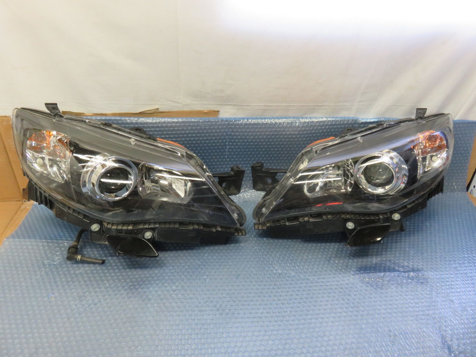 美品！！GRB インプレッサ WRX STI 純正キセノンヘッド