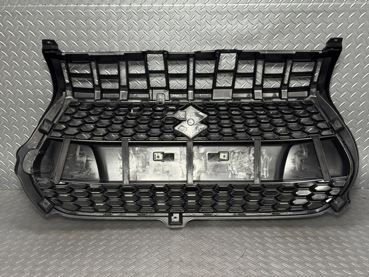 ZC33S スイフトスポーツ 純正 フロントバンパーグリル 黒ブラック 品番71741-68R00 レーダー穴無 カメラステー無 25080025 WWW_OLIVIERBERNSTEIN_COM