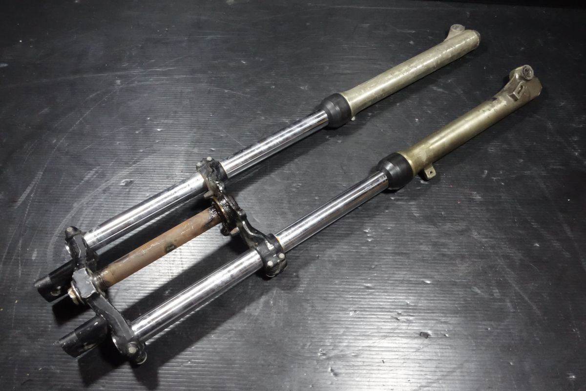 フロントフォーク ステム トップブリッジ ヤマハ 純正 DT50 17W R20250901