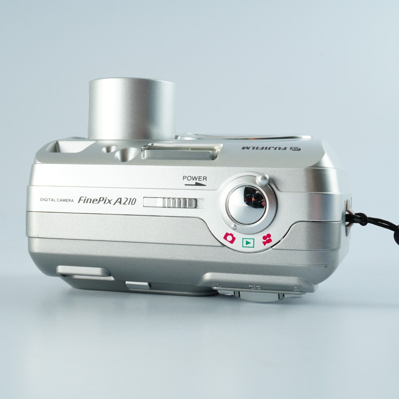 富士フィルム FinePix A210 + 注文 XD 64MB コンパクトデジタルカメラ