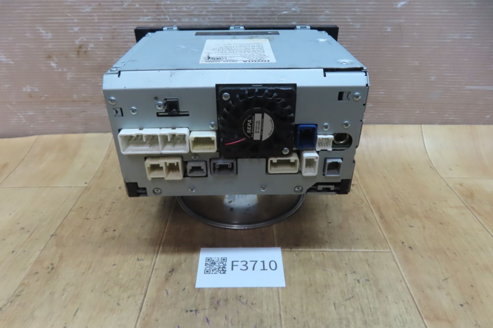 トヨタ 17クラウン 純正オーディオプレイヤー CD カセット 中古品