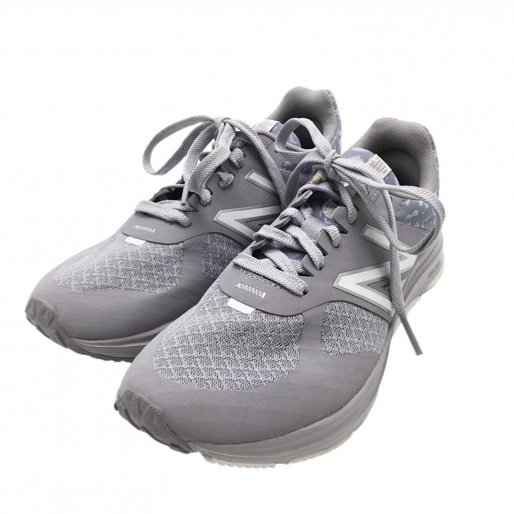 超美品】ニューバランス ランニングシューズ ライトグレー×白 WFLSHCP5 