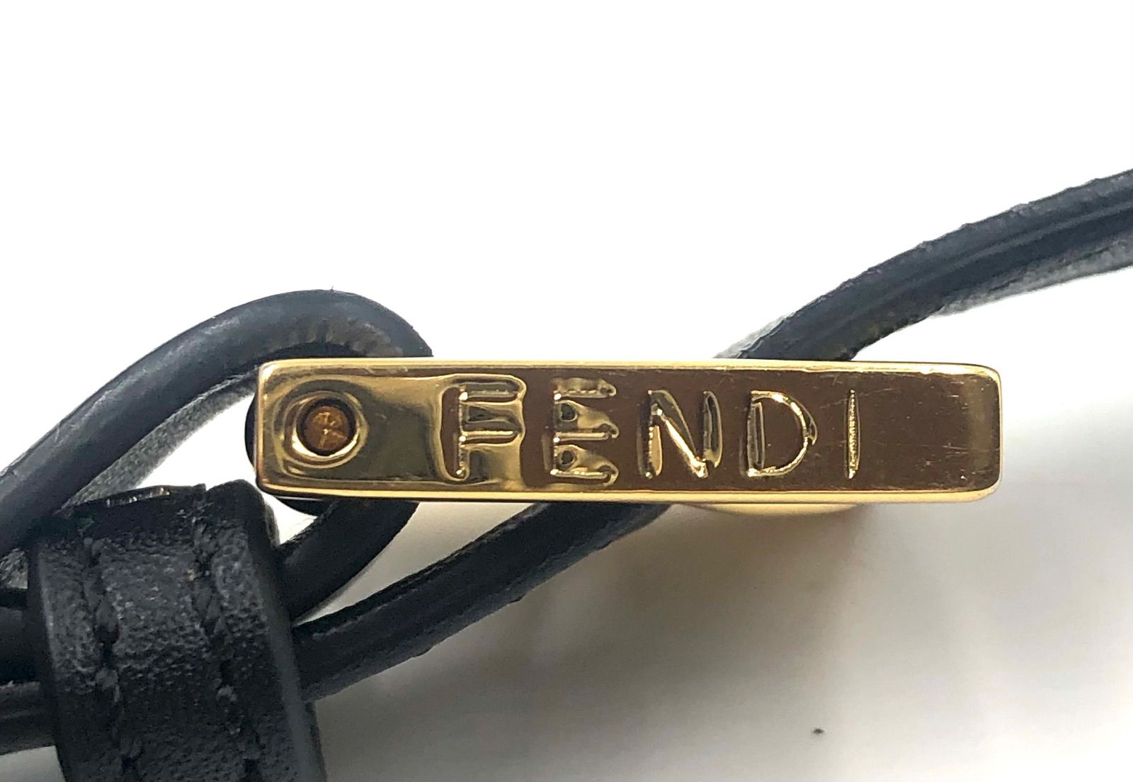 □未使用同然□FENDI フェンディ ショルダーストラップ レザー