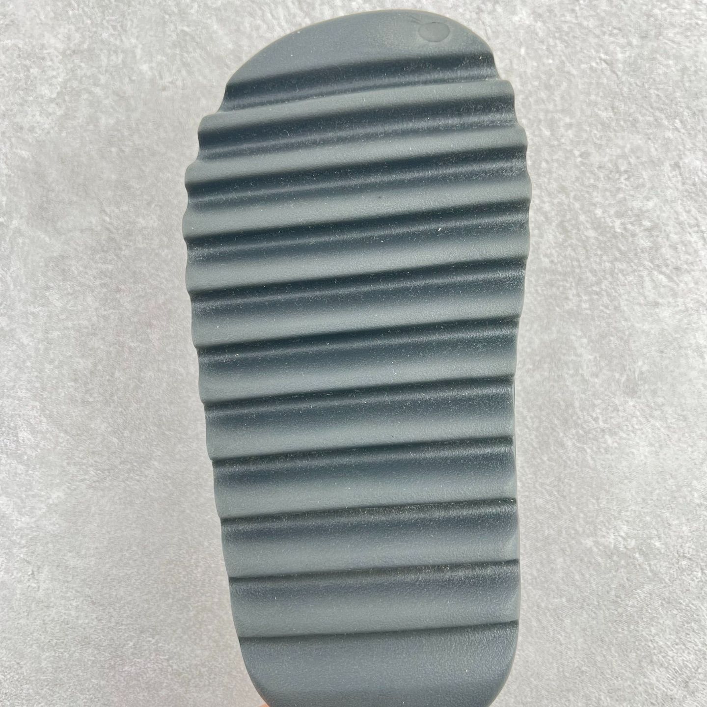 イージースライド スレートグレー 新品未使用 楽天市場】adidas YEEZY Slide Slate Grey アディダス イージー