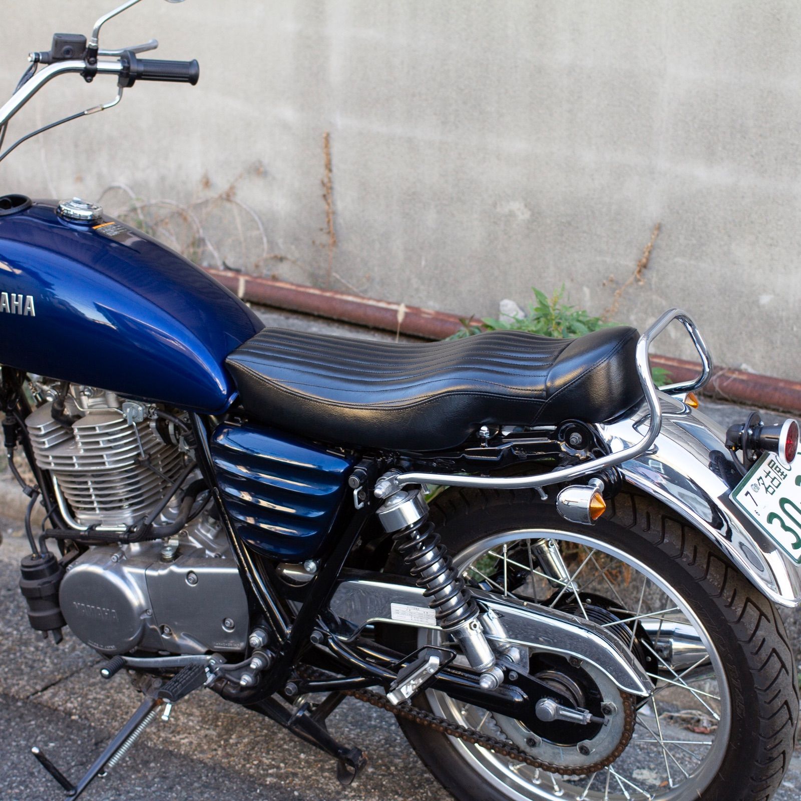モーターロック　 SR400用('18-)薄型ベーツタイプTTシート SR400用 ('18-) 薄型ベーツタイプ TTシート「MOTOR ROCK」