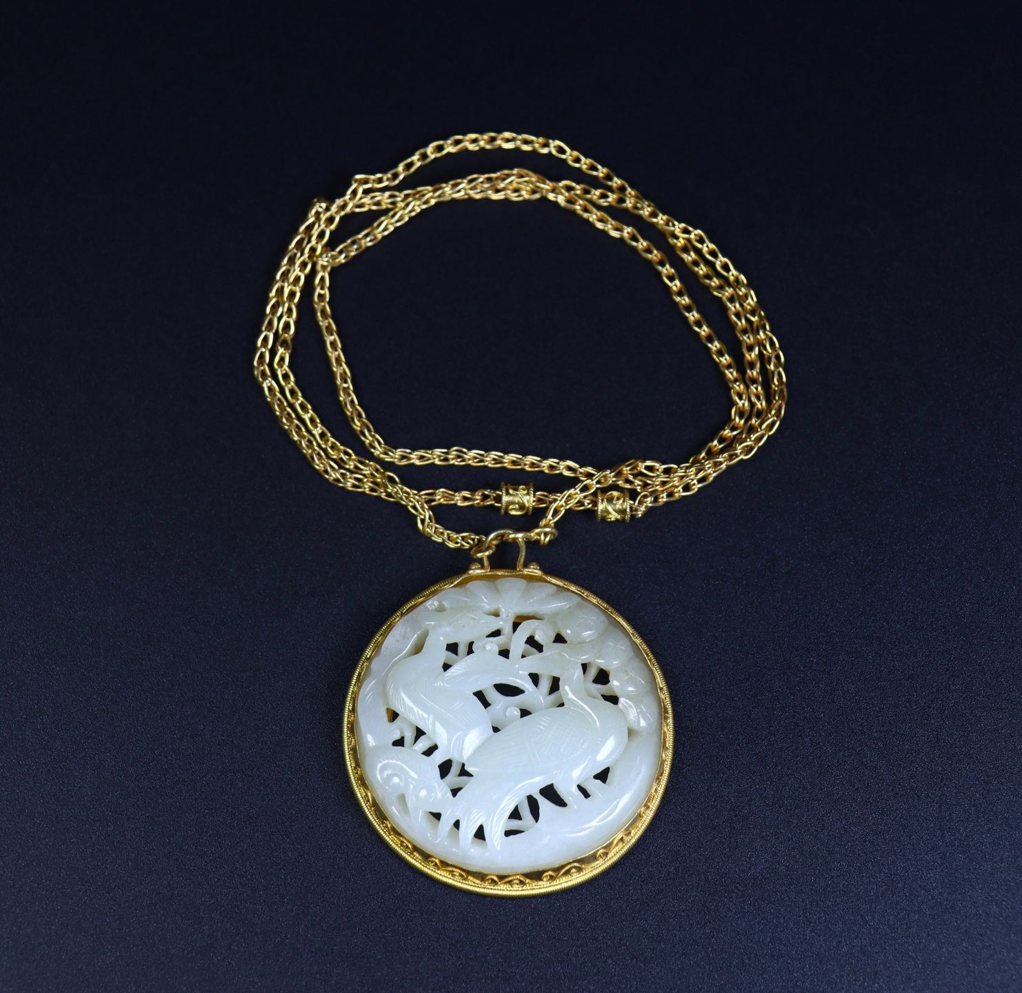 旧家蔵出し 和田玉細密彫 羊脂玉 透空彫 包銀 仙鶴紋 玉牌 玉佩 ペンダント 古 収集家