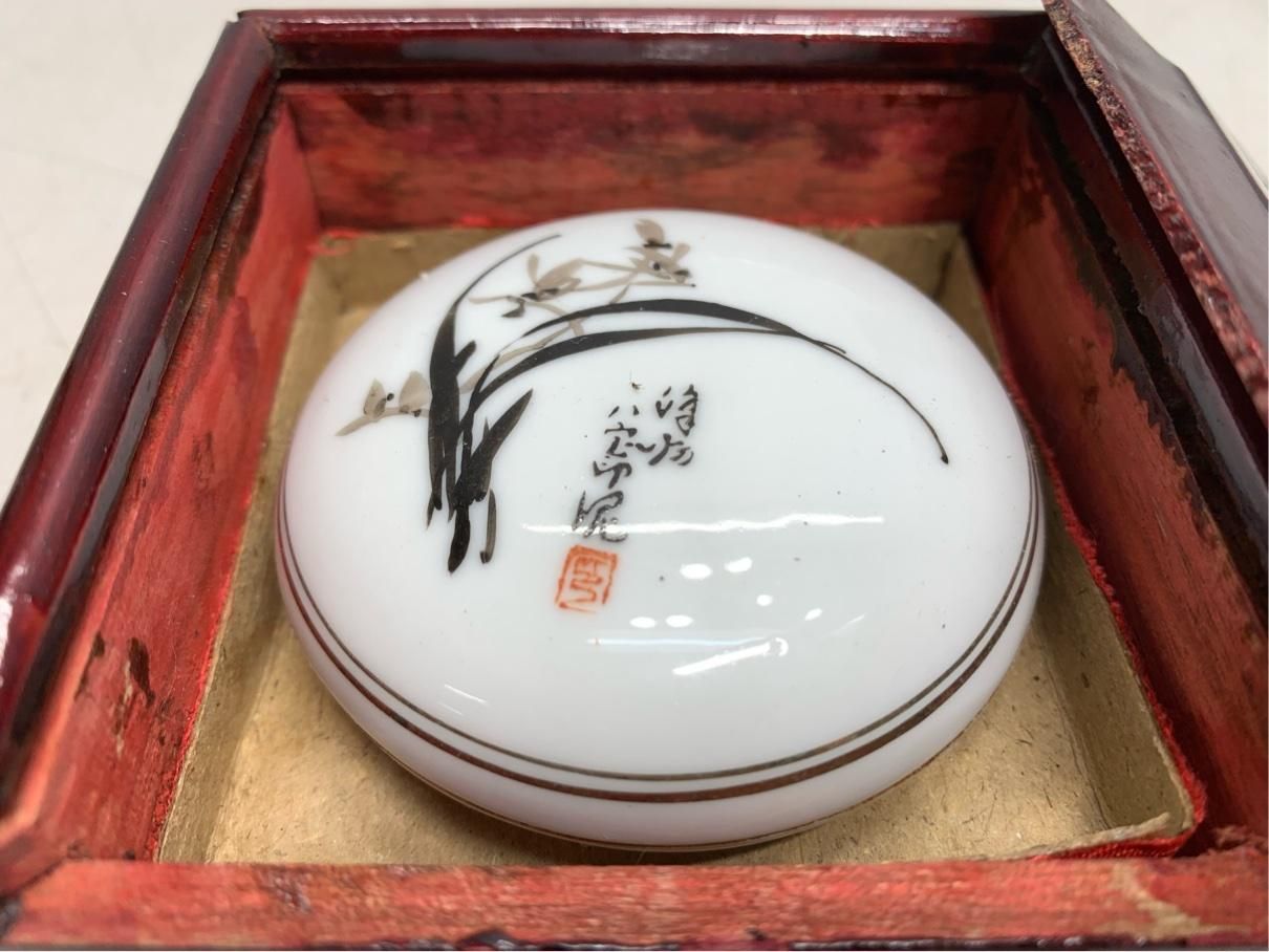 貴重 漳州八宝印泥 朱肉 貢品 中国骨董 陶器入り 塗りの木箱付き