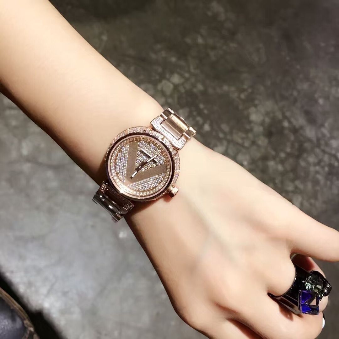 LOUIS VUITTON ルイヴィトン レディース腕時ケ 33mm｜スター