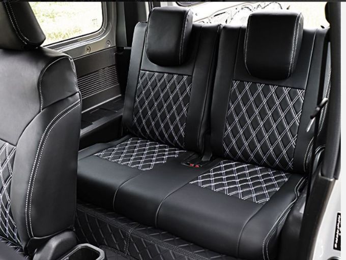 前席と後席4点セット 黒＆白