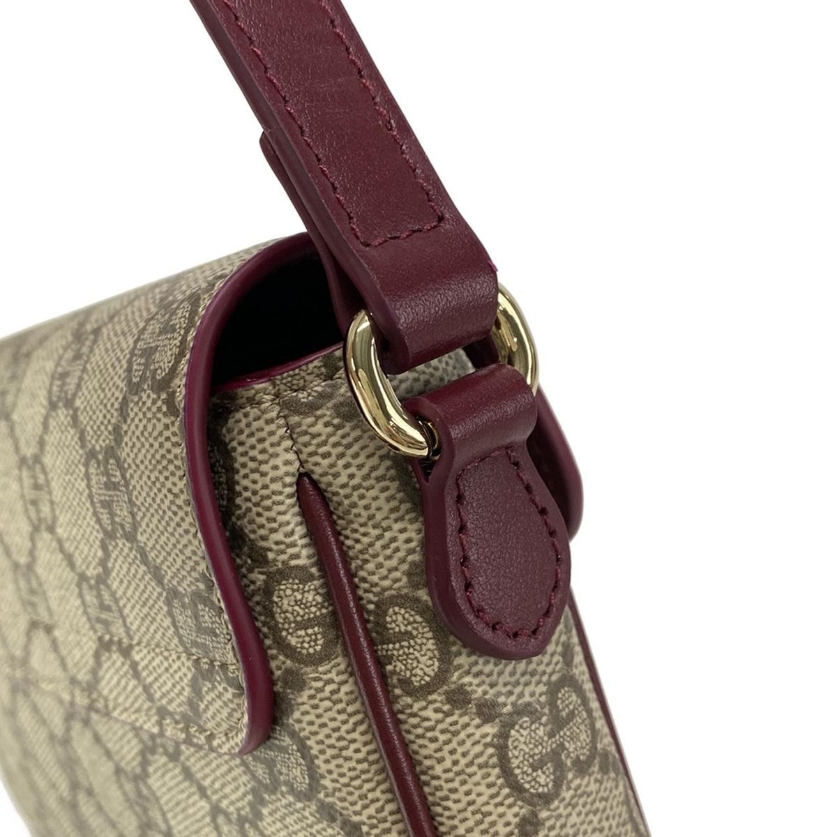 【GUCCI】キャット ディテール付き GG ミニショルダーバッグ キャット ディテール付き GG ミニショルダーバッグベージュ