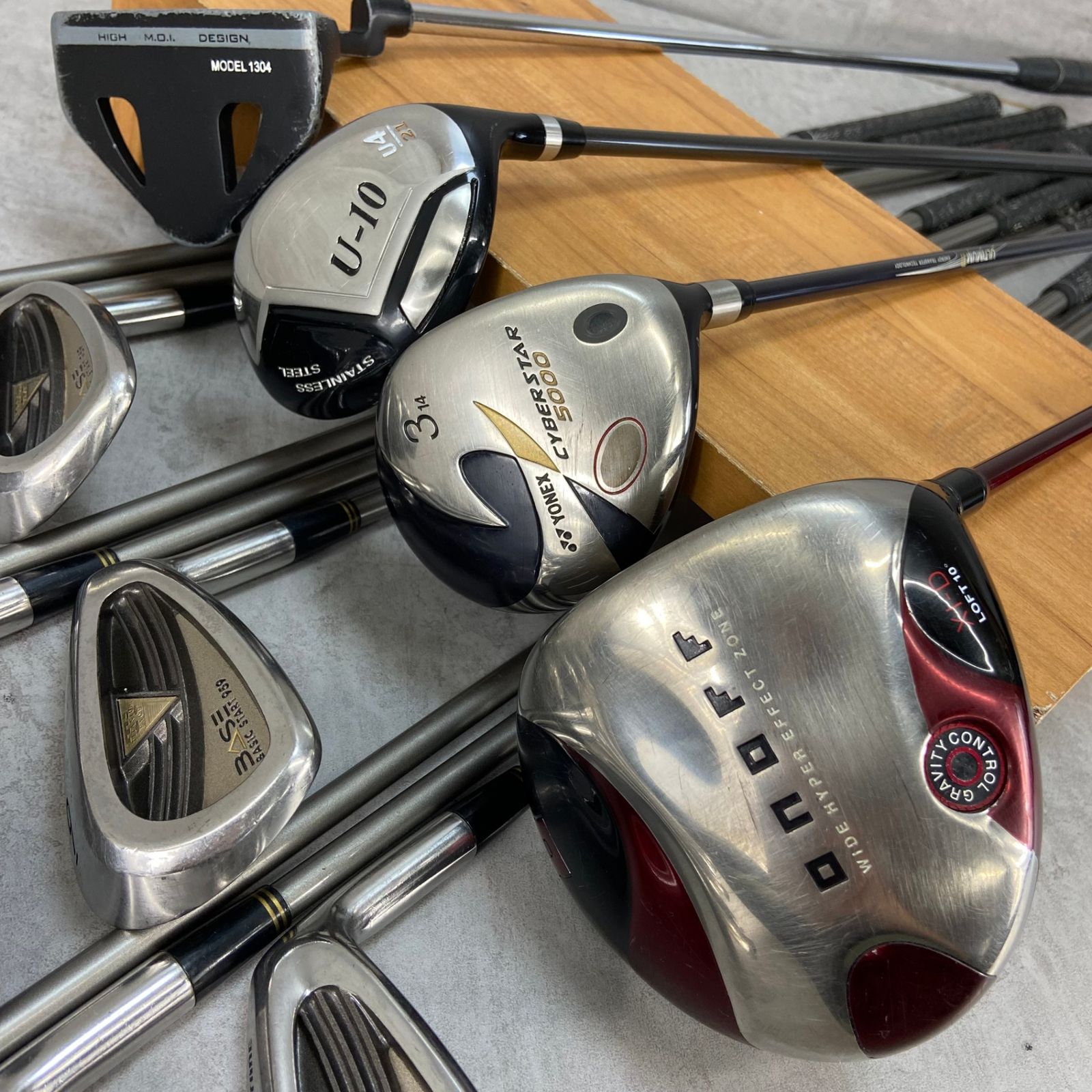 Onoff - ONOFF　オノフ　BRIDGESTONE　ブリヂストン　メンズゴルフ13本セット　カーボン　右利き用　キャディバッグ　初心者おすすめ　入門用 ONOFF オノフ BRIDGESTONE ブリヂストン メンズゴルフ13本セット