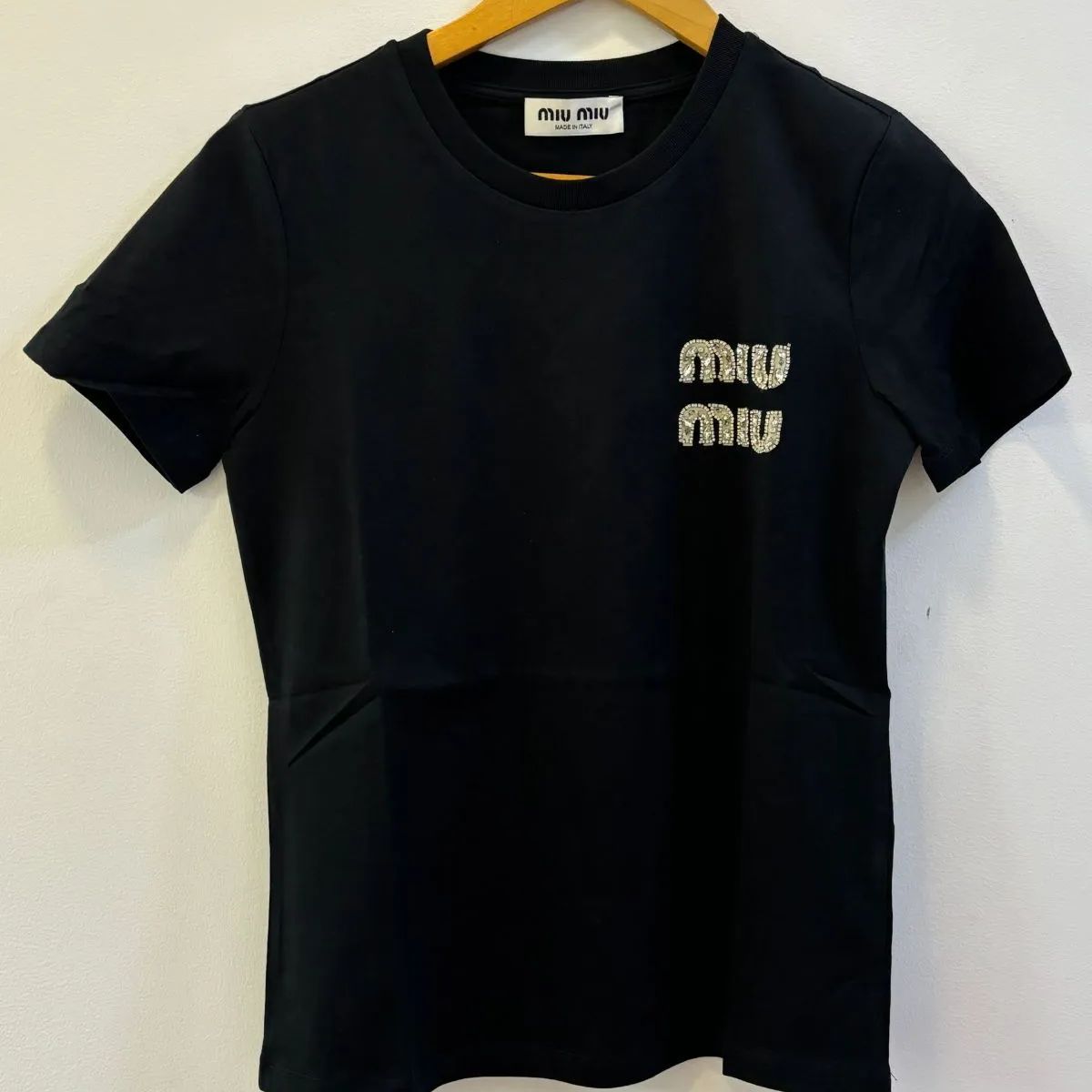 ミュウミュウほぼ未使用　miumiu Tシャツ 男女兼着