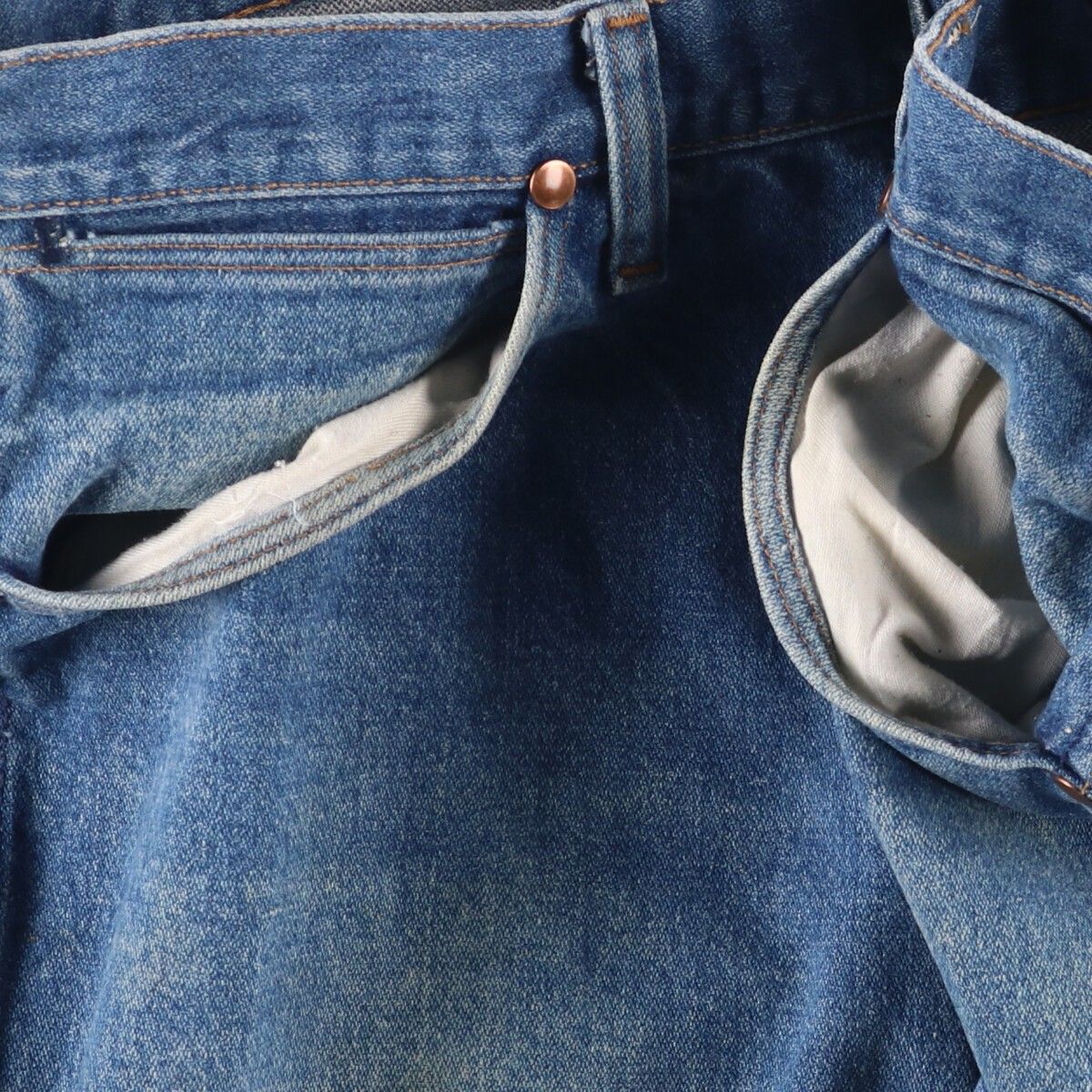 ストレートデニムパンツ