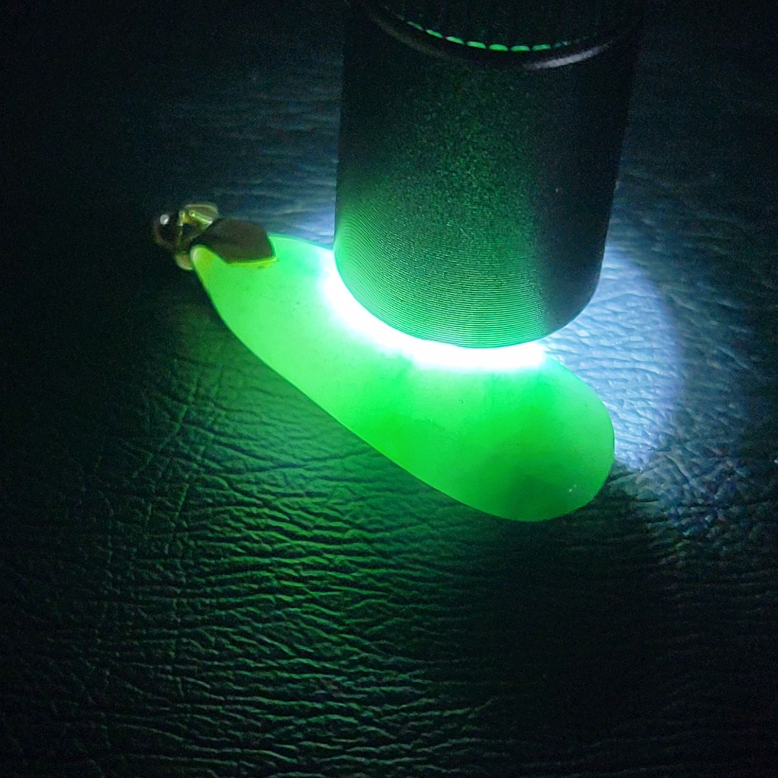 販売 糸魚川翡翠:ペンダントトップ:金具(sv925)付き ms-PT0010 糸魚川