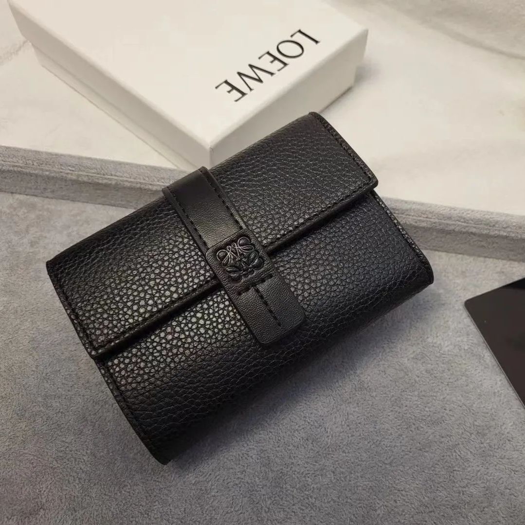 LOEWE 財布 ミニウォレット 黒ファッション小物 - 財布