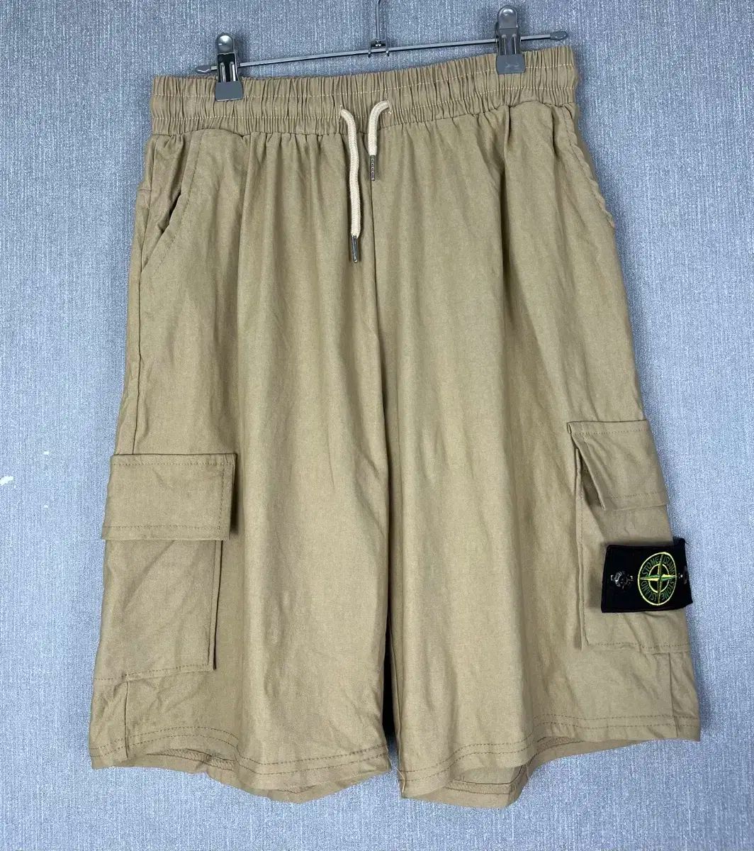 STONE ISLAND ストーンアイランド ゴム ハーフパンツ