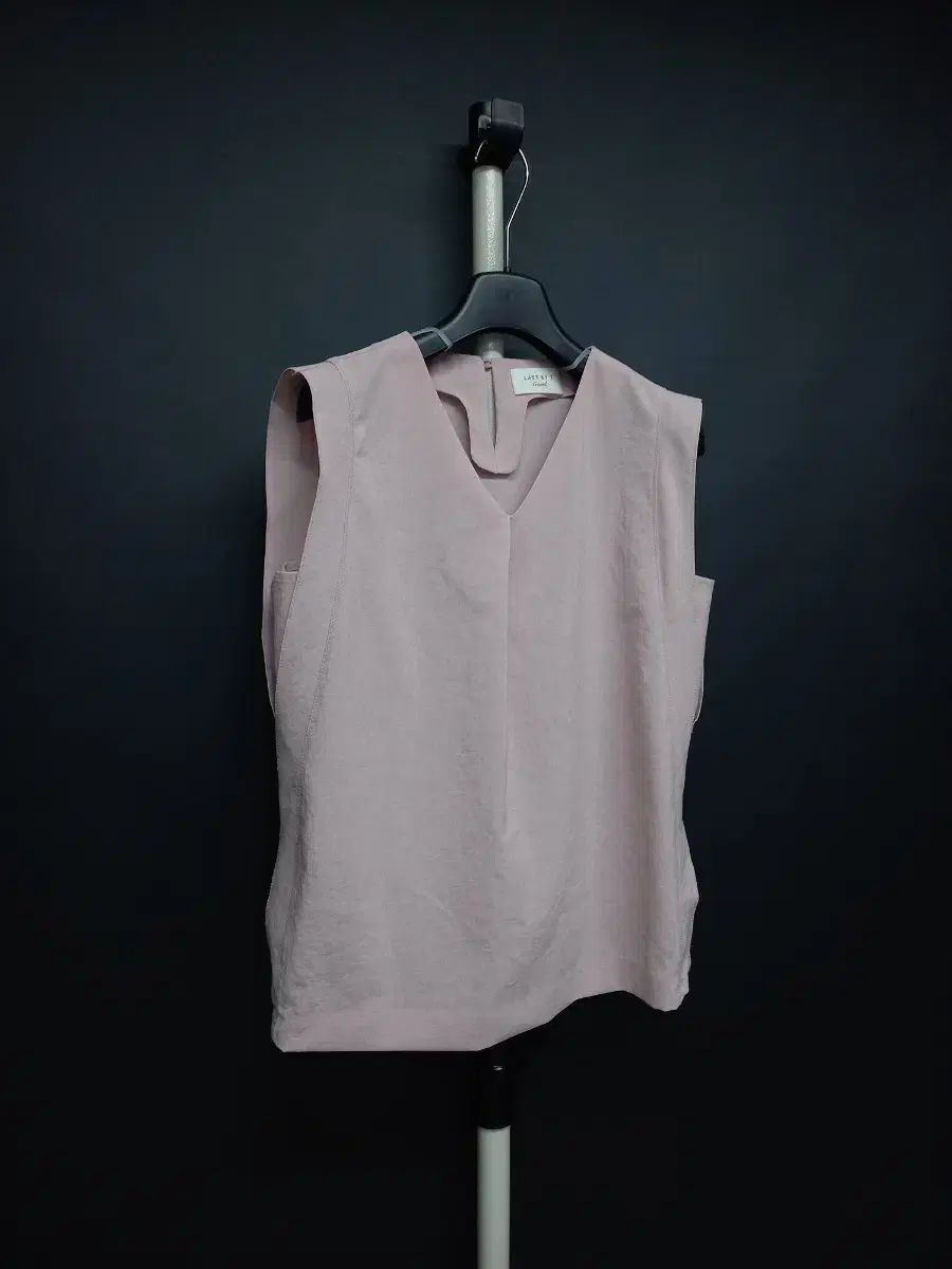 ノースリーブ ブラウス