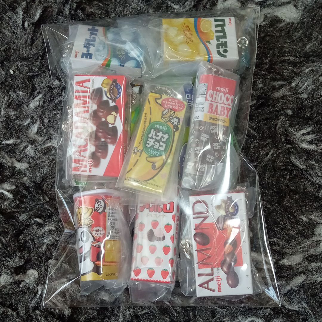 新しい到着 明治 シャカシャカチャーム3 アポロ